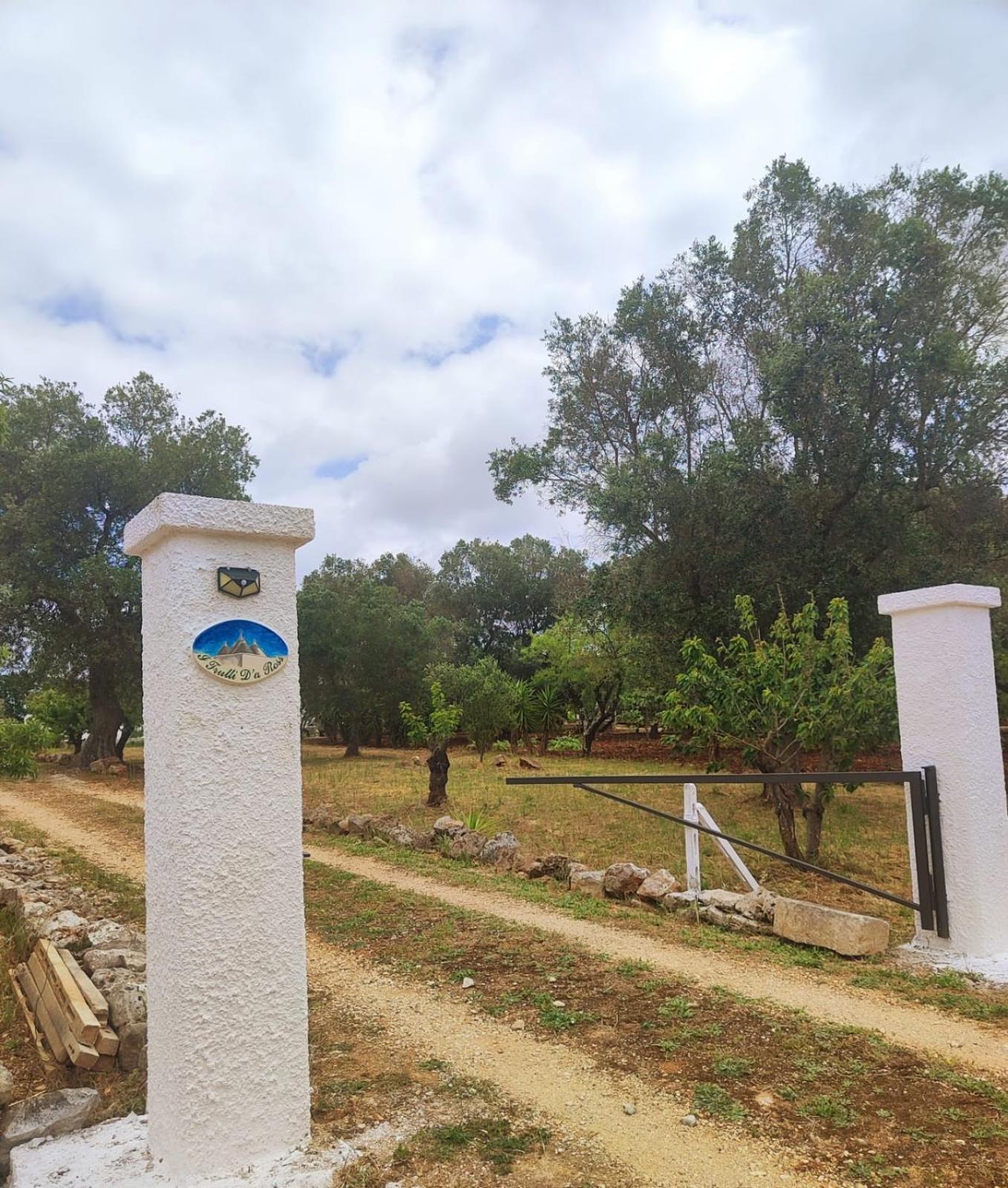 I Trulli D'A Ross Βίλα Ceglie Messapica Εξωτερικό φωτογραφία
